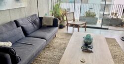 Se vende moderno departamento semi amoblado con terraza en Barranco